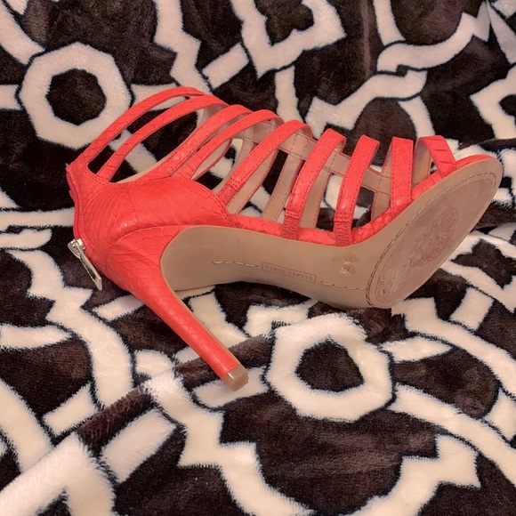 ▫️VINCE CAMUTO▫️caged heels - Picture 6 of 11